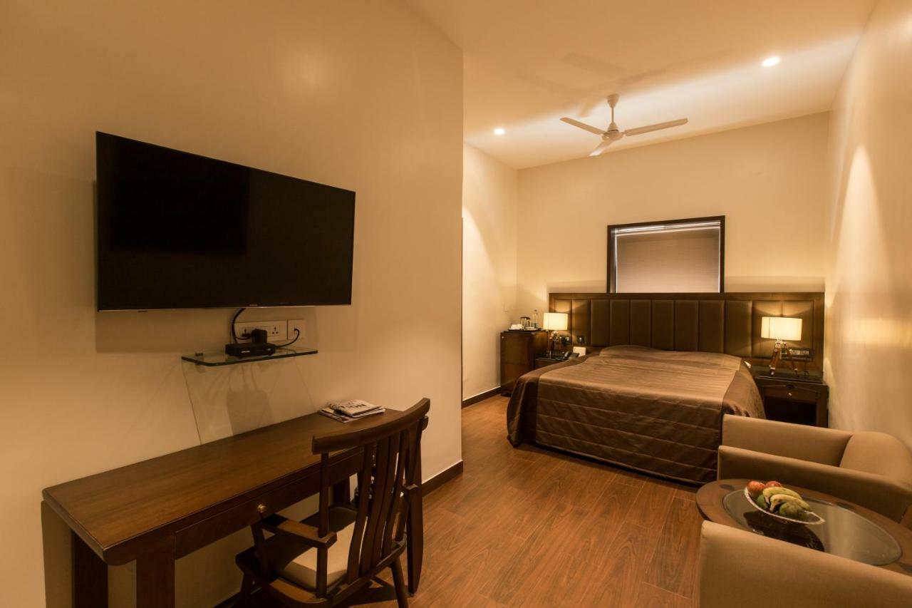 Park Suites Calcutta Extérieur photo